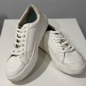 Dr. Scholl’s Time Off Sneakers White Leather Size 7